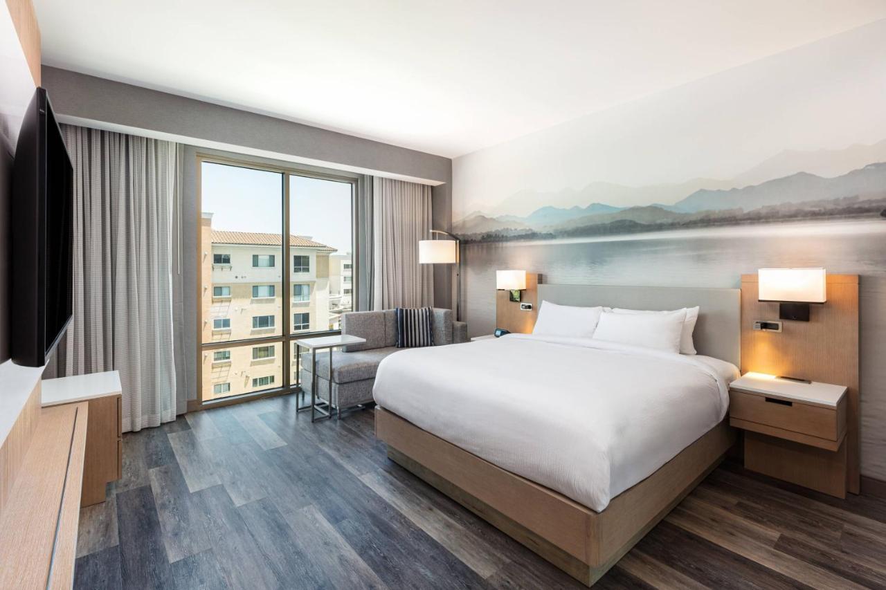 Courtyard By Marriott Los Angeles Monterey Park Buitenkant foto