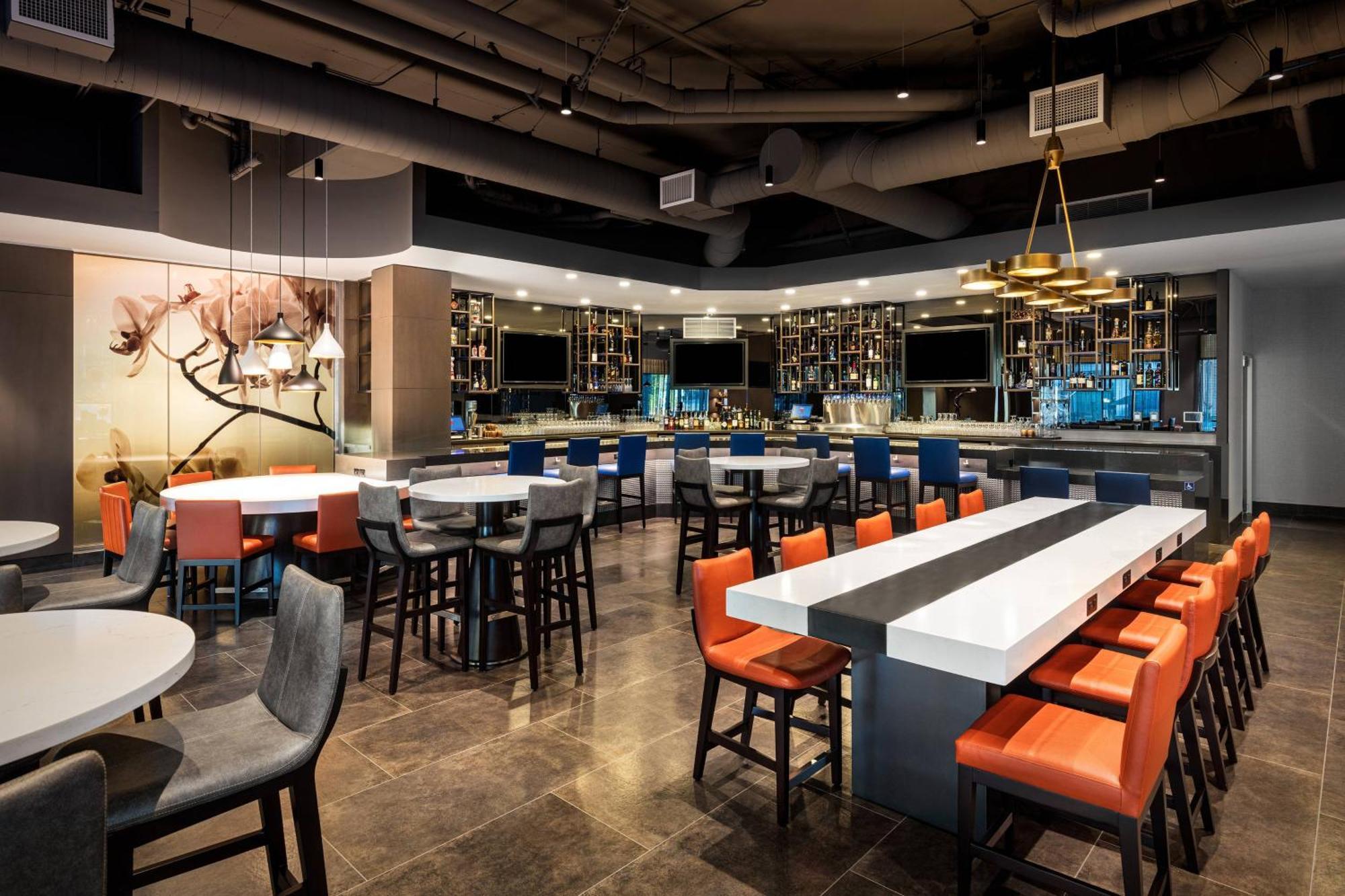Courtyard By Marriott Los Angeles Monterey Park Buitenkant foto